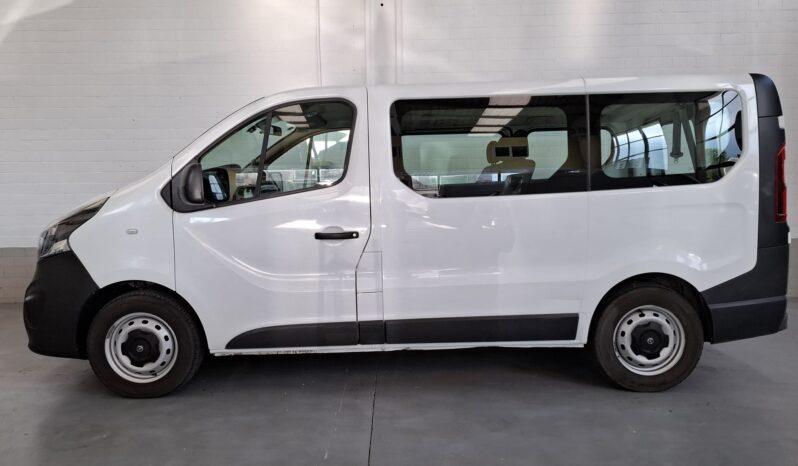 OPEL VIVARO COMBI 9 PLAZAS – 2016-125CV lleno