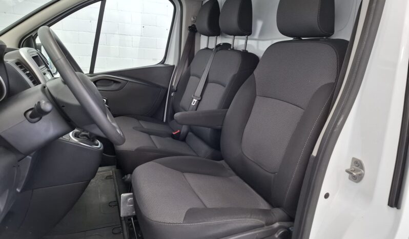 RENAULT Trafic Furgon 29 L2H1 -2.0CC – 145 CV -2019 lleno