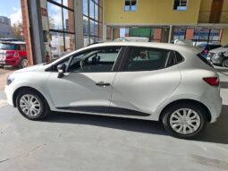 RENAULT CLIO 75 CV Diesel-2017 lleno