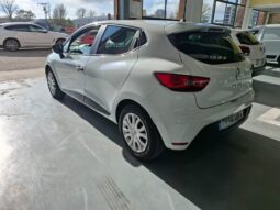 RENAULT CLIO 75 CV Diesel-2017 lleno